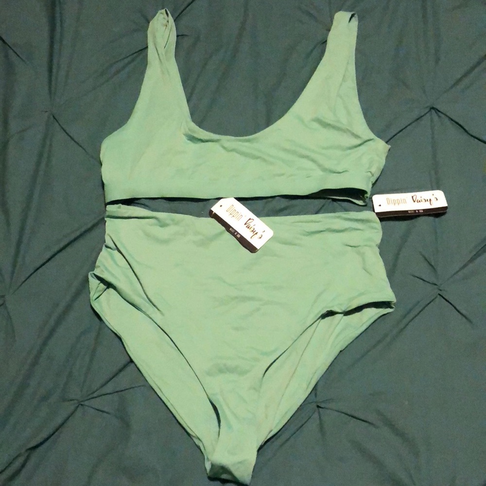 Dippin’ Daisy’s NWOT seamless two-piece bikini